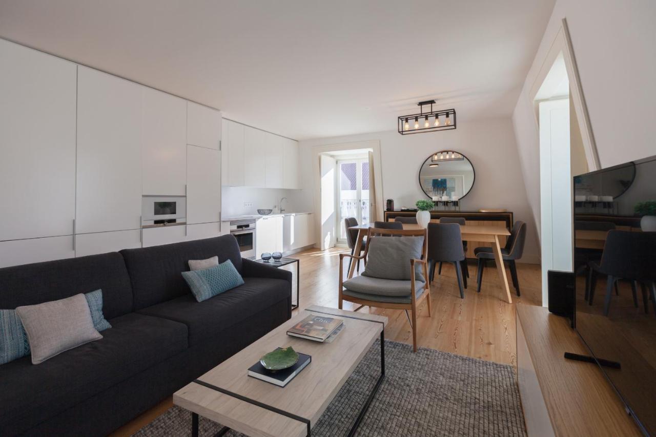 Flh Praca Comercio Stylish With Balcony Lisbon